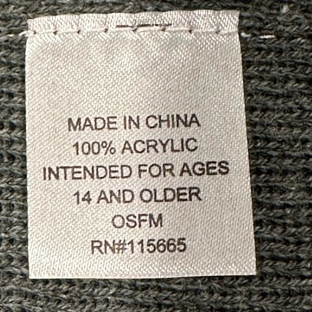 Dickies gray scarf NWT dark gray sweater feel